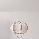 Suspensions en bois scandinaves du milieu du siècle