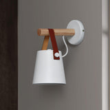 Applique murale conique en bois