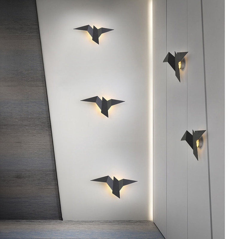 Creative Iron Wall Light in the Shape of a Bird