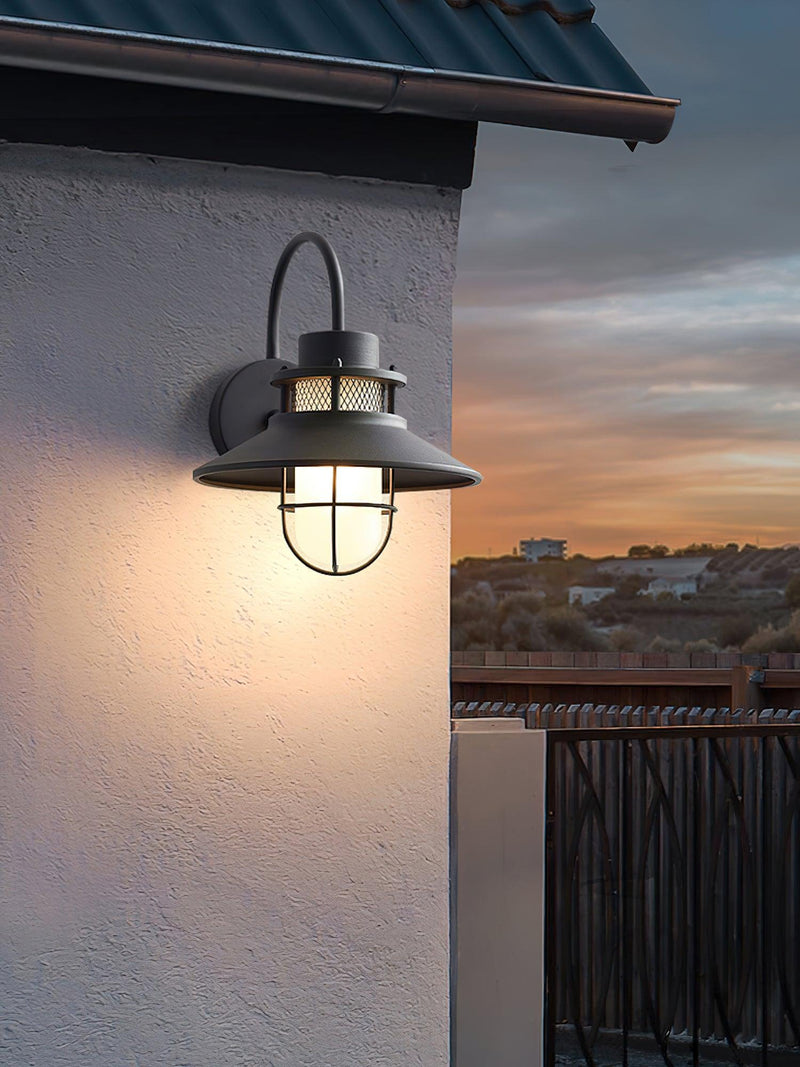 Felix Outdoor Lamp