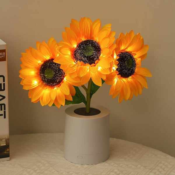 Shimmering Sunflower Lamp