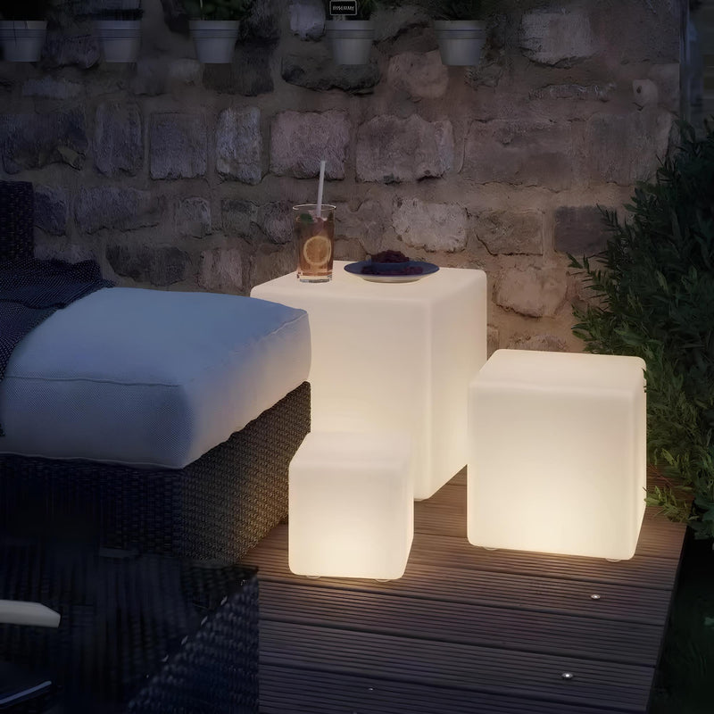 Cubic Garden Light